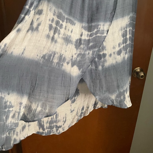 Blue/white tie dye skirt - Picture 3 of 12